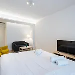 Zen 1 & 2 - With Parking Apartment Bucharest
