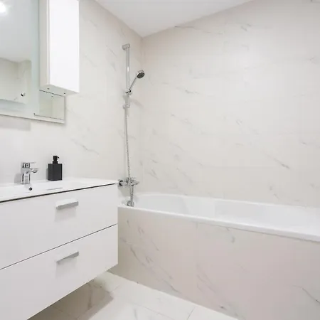 Zen 1 & 2 - With Parking * Bukarest